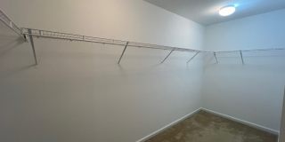 Bright-Sunny 4 Bedroom, 2.5 Bathroom Home - Mooresville Graded Schools - Fresh Paint - Fenced Yard - Community Pool Gallery 15