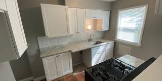 136 North Everett Avenue Gallery 8