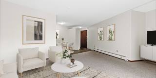 Burgundy & Hillsboro Apartments Gallery 7