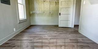 PET FRIENDLY 2 BED/ 1 BATH MINUTES FROM DOWNTOWN! Gallery 16