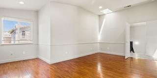 Grand 4-Bedroom San Leandro Home w/ Custom Upgrades Grand 4-Bedroom San Leandro Home w/ Custom Upgrades Gallery 27