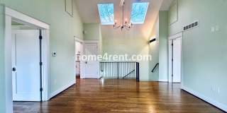 Charming Home Near Country Club Plaza w/ Gorgeous Updates, Wood Floors and a Two Car Garage! Gallery 25