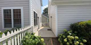 Downtown Greenville Gem – Walk to Dining, Shopping & Entertainment! Gallery 14