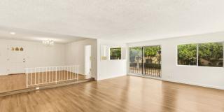 HUGE 2 bed 2 bath in Prime Santa Monica! Gallery 7