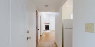 Private and Charming 2 Bed 1 Bath house Gallery 4