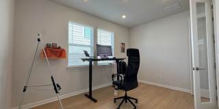 Wonderful 5 bedroom 4 bath home with Office + Media Room Gallery 19