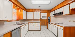 3423 56th Street Gallery 10