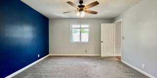 Charming Condo for Rent Gallery 11