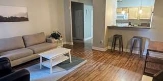Executive 1 Bedroom Apartment right off 16th St. Mall - All Utilities Included! Gallery 6