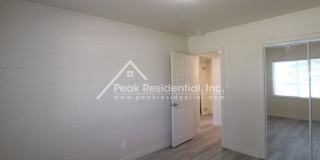 Charming Tahoe Park 2bd/1ba Duplex Gallery 12