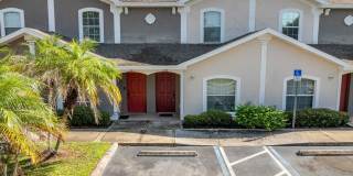 Cozy 3 Bedroom 2 Bath (2 Story) Townhome - BVL Gallery 1