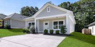 The Cottages on Weaver Avenue Gallery 24