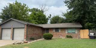 3 bed 1 bath 2 car garage Gallery 1