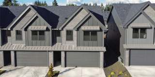 End Unit Luxury Townhome for Lease at the Courtyards at Hidden Crest - 6958 NE 131st Way Gallery 1