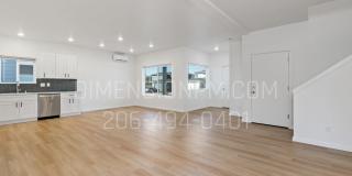 Fully Fenced  4 Bed 3 Baths Newer Construction Home Gallery 5
