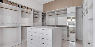 900 Brickell Key Blvd Gallery 41