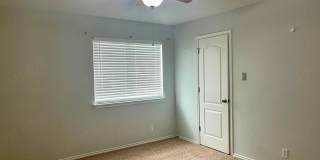 Spacious 4 Bedroom Home with Covered Patio in Cibolo Gallery 19