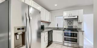 1127 SARGEANT Street Gallery 2