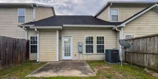 3 Bed 2.5 Bath Townhome with New Flooring and Paint Gallery 22
