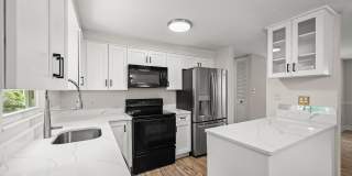 5435 THE BRIDLE Path Gallery 9