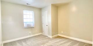 1240 24th St Gallery 12