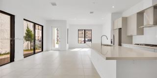 8037 NW 42nd St Gallery 6