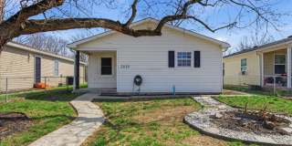 2819 N Gladstone Ave -  $1,500.00/mo. Gallery 1