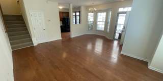 3 bd 2.5 ba condo Gallery 7