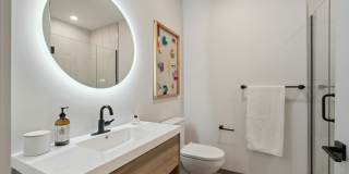 The Luxe Gallery 22