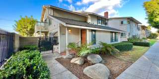 Spacious 2-Bedroom, 2-Bathroom Alamitos Beach Retreat Gallery 20