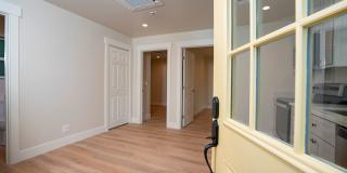 Detached ADU with Separate Driveway Gallery 4