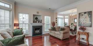 46363 PRYOR Square Gallery 2