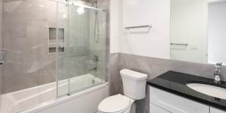 3833 N Broadway Gallery 302