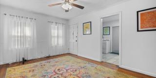 Charming Duplex with Fenced Yard Near Daffin Park – 1306 E 53rd St Gallery 5