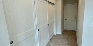 Like-New Beardslee Townhouse... Gallery 28