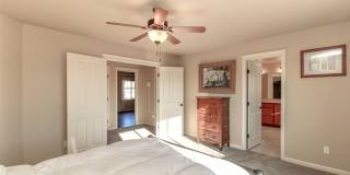 Mt. Rainier View Home on Cul-De-Sac with 3-Car Garage & A/C Gallery 24