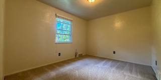 Beautiful Two Bedroom Townhouse in Plum! Equipped Kitchen, Patio & More! Call Today! Beautiful Two Bedroom Townhouse in Plum! Equipped Kitchen, Patio & More! Call Today! Gallery 8