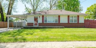 MOVE-IN SPECIAL! Gorgeous hardwood floors! 3-Bed Home! Gallery 1