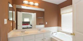 Beautiful 3-Bedroom, 2.5-Bath End-Unit Garage Townhome! Gallery 11