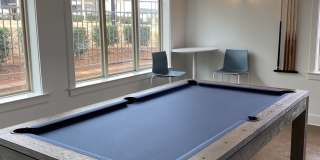 Yugo Charlotte College Downs - Student Housing Gallery 21