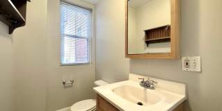 Charming 3 Bedroom/2.5 Bathroom Townhome in Hampden! Gallery 29
