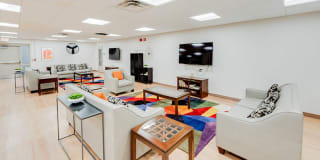 Channel Square Apartments Gallery 21