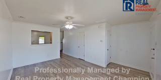2 BD/1.5 BA Townhome with Convenient Jacksonville Location Gallery 4