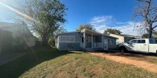 842 S LaSalle Gallery 1