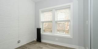 1059 W Glenlake Ave Gallery 3