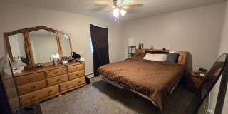 2 Bed, 1.5 Bath Townhome with Garage Near McKee Medical Center Gallery 12