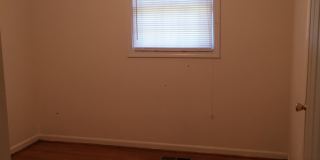 304 Vann Street W *TWO HOMES, ONE PRICE* Gallery 9