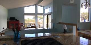 671 Lily Street - Upper level Gallery 2