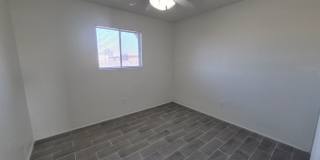 Large 4 Bed 2 Bath House Gallery 4
