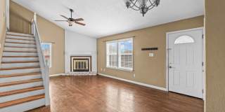 Townhouse for Rent – 2 Bed / 1 Bath Gallery 6